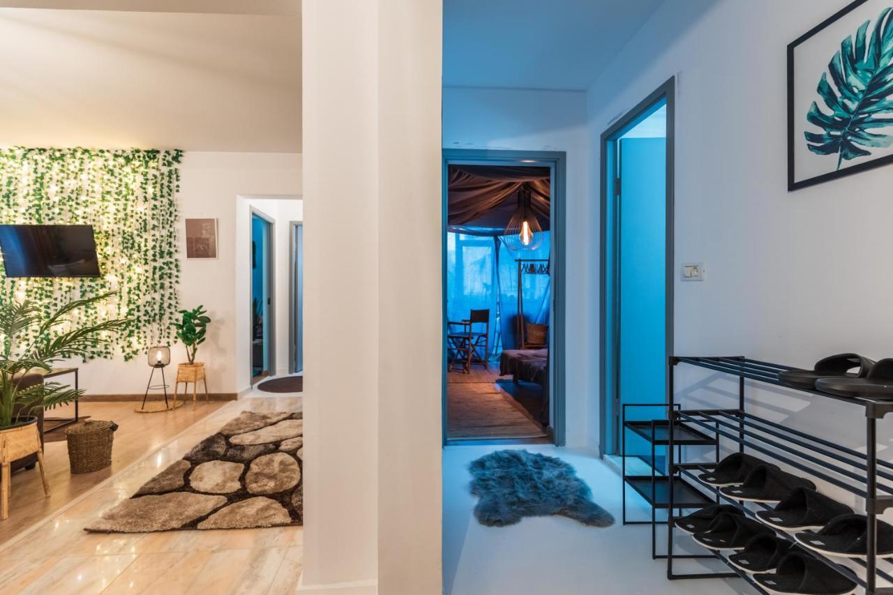 Jungle Apartment 15 Min Walk To Beach & Downtown Констанца Екстериор снимка